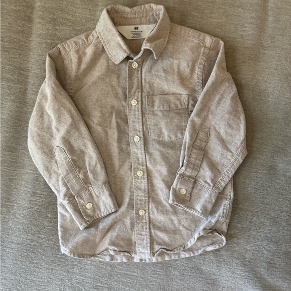 H&M Kids Beige Button-Up Oxford Shirt | 3T | 100% Cotton - Picture 3 of 9